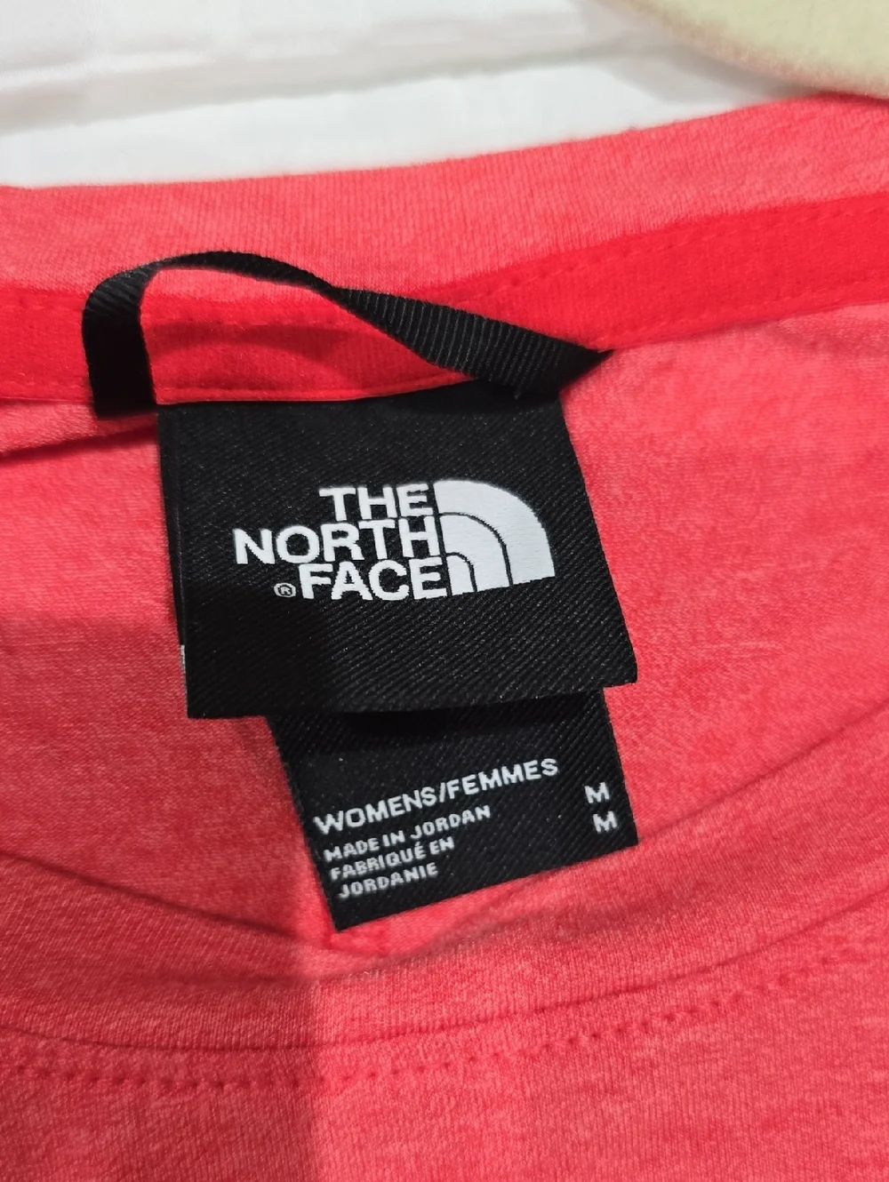 The North Face Women's Coral Crew Neck Tee Medium - Picture 2 of 10